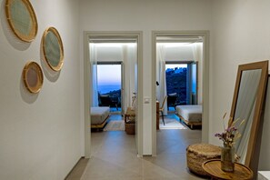 3 makuuhuonetta, työpöytä, äänieristys, silitysrauta/-lauta