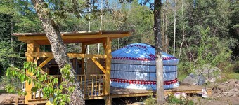 Yurt in the countryside for 4 people, quiet, near Ajaccio