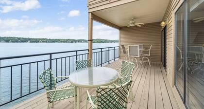 Falls 77 - Walk-in level 3 Bedroom Condo