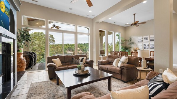 Smart TV, fireplace, video games, ping pong