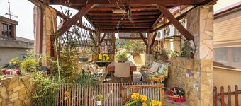 Casa vacanze 'Monolocale Il Girasole' vicino al centro città con giardino e A/C