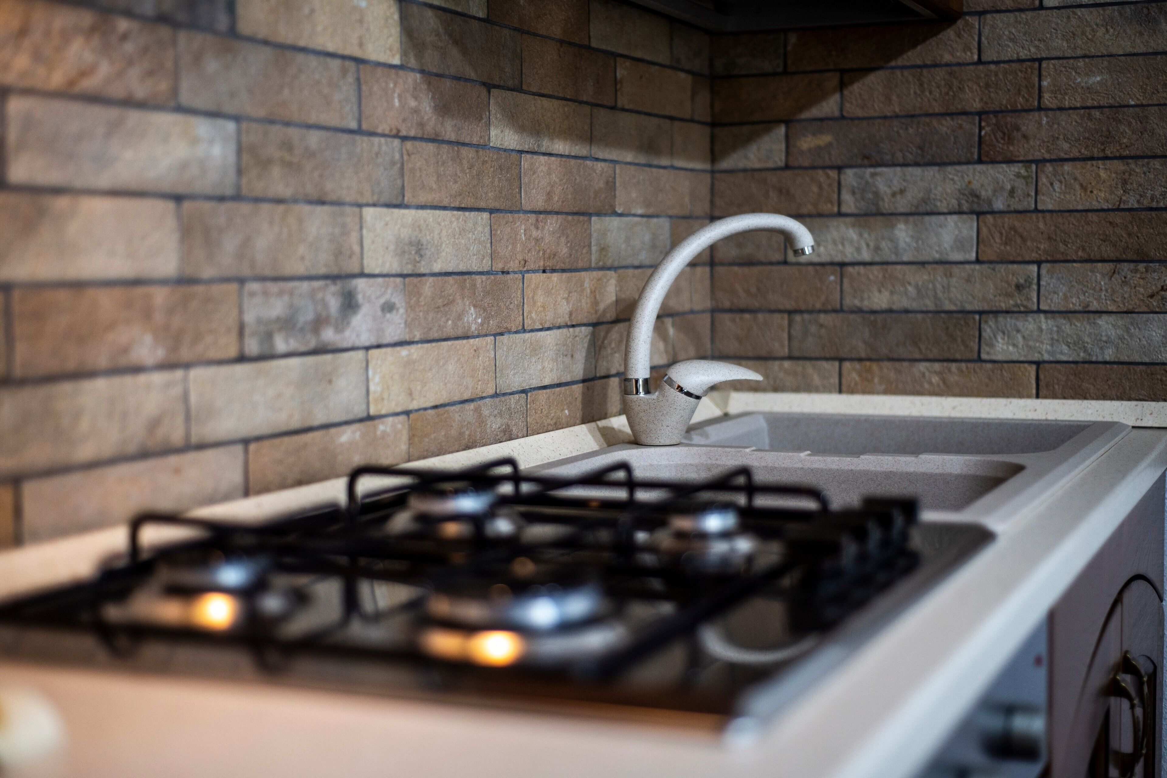 Refrigerador, horno, placa de cocina, cafetera/tetera