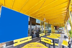 Ảnh chưa phân loại, 5 trong số 19 ảnh, nút