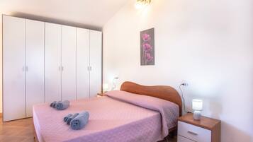 3 camere, Wi-Fi, lenzuola