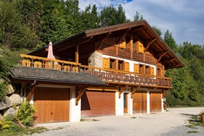 Esterni