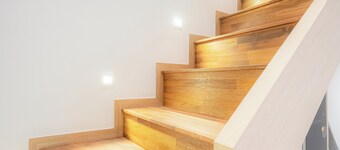 โรงแรมบราวน์ดอทจีจังสเตชั่น