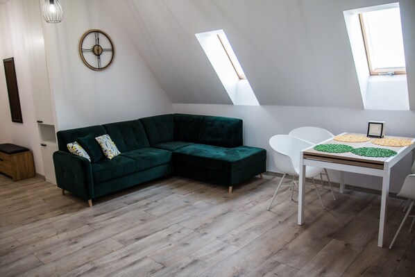 Deluxe Apartment | Living area - Apartament Uleczka (Torun)