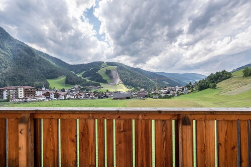 Appartement de vacances "Ciasa La Palsa 4" avec vue montagne, balcon et Wi-Fi