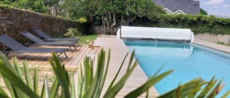 Piscine extérieure, piscine chauffée