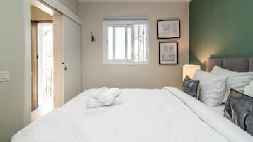 2 slaapkamers, een strijkplank/strijkijzer, gratis wifi, beddengoed