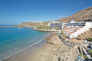 On the beach - Holiday Home 'Dream Beach Patalavaca' with Sea View & Wi-Fi (Patalavaca-Mogán)
