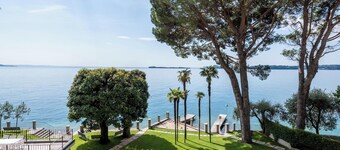 Holiday Home "Jessika" on the Lake with Shared Garden and Wi-Fi