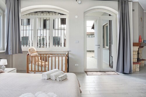 Holiday Apartment "La Casa del Pue" with Garden, Balcony, A/C & Wi-Fi