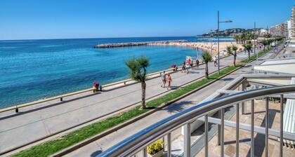 Ferienwohnung am Strand mit Meerblick und Terrasse