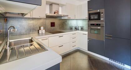 Apartment 'La Maison du Bonheur Grosio' with Balconies & Wi-Fi