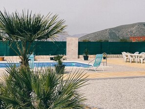Outdoor pool - Villa with swimming pool not overlooked (Hondón de los Frailes)