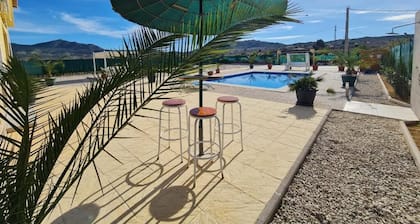 Villa avec piscine sans vis Ă vis