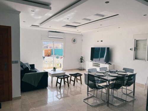 Villa with swimming pool not overlooked