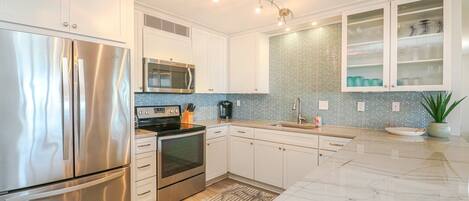 Fridge, microwave, oven, dishwasher