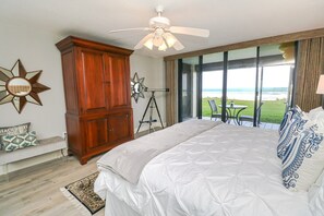 3 bedrooms, iron/ironing board, free WiFi, bed sheets - Sand Dollar 3-106-Gorgeous Updated Oceanfront Unit! (St. Augustine)