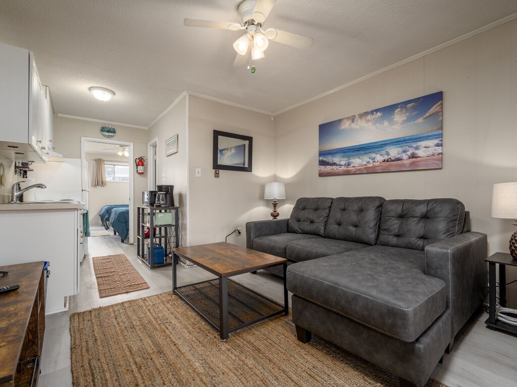New Listing  One bedroom beach retreat