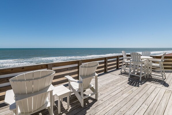Property grounds - Surfside Retreat Oceanfront  Home + Pets Stay Free! (Buxton)