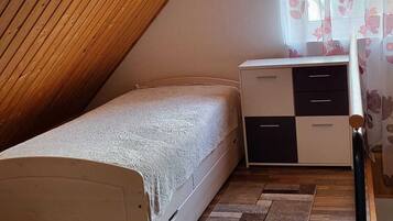 2 Schlafzimmer, Schreibtisch, WLAN, BettwÀsche