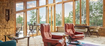 Frank Lloyd Wright · Gorgeous Views, Sweeping Valley, Amazing Sunsets