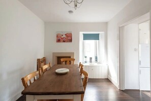 Dining - Whisky Cottage, Great location, spacious, sleeps 6 (Inverness)