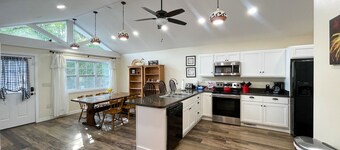 Walk to the Casino! WiFi available & Motorcycle Friendly