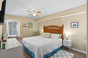 4 bedrooms, WiFi, bed sheets - Beautiful Spacious Condo, Indoor and Outdoor Pools | Crescent Shores - N 1405 (North Myrtle Beach)