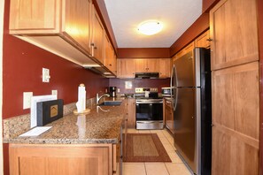 Fridge, microwave, coffee/tea maker, toaster