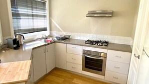 Mikroaaltouuni, uuni, astianpesukone