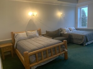 5 bedrooms, WiFi, bed sheets