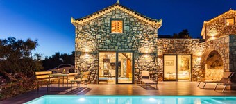 Gerakada Exclusive-Seaview Villa with Private Pool