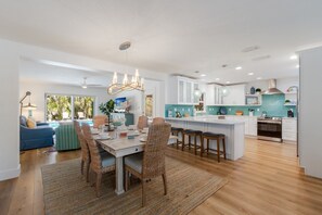 Rumah, 3 kamar tidur | Dapur pribadi | Lemari es, mesin pembuat kopi/teh, dan pemanggang roti