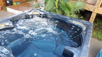 室外 SPA 浴缸