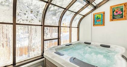 Stay at Driftwood Escape! Updated condo close to town w/new private spa!