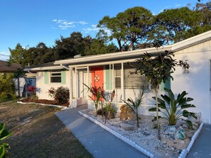 المنشأة من الخارج