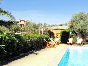 Pool - 3-bedroom villa in fantastic Sassari with WiFi, AC (Sassari)