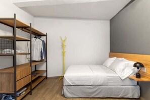 1 bedroom, iron/ironing board, WiFi, bed sheets - MS Moderna Suite Arcos Hercules (Santiago de Querétaro)