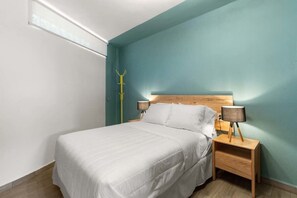 1 Schlafzimmer, Schreibtisch, Bügeleisen/Bügelbrett, WLAN