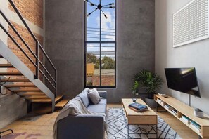 TV, offices
