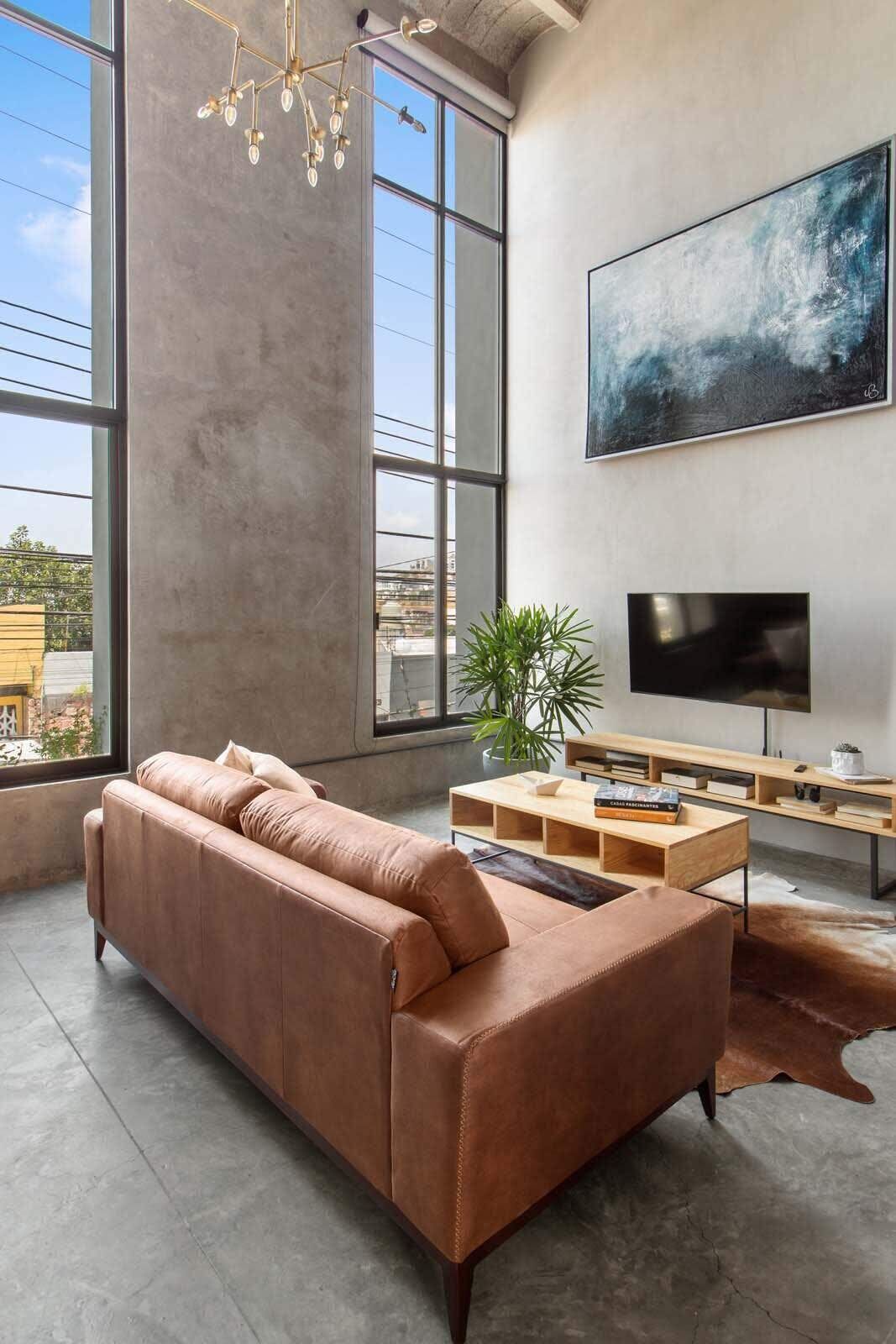 Televisión, oficina