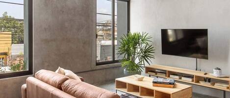 Televisión, oficina