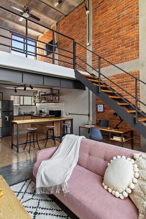 Fernseher, Arbeitsbereiche