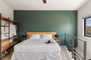 1 soverom, skrivebord, strykejern/-brett og wi-fi