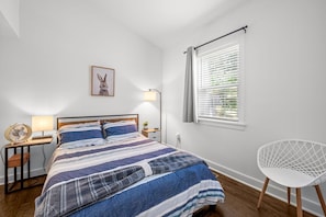 2 bedrooms, iron/ironing board, travel crib, WiFi (free)