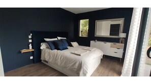 4 室のベッドルーム、アイロン / アイロン台、旅行用ベビーベッド、WiFi (無料)