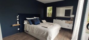 4 chambres, fer et planche à repasser, lit parapluie, Wi-Fi gratuit